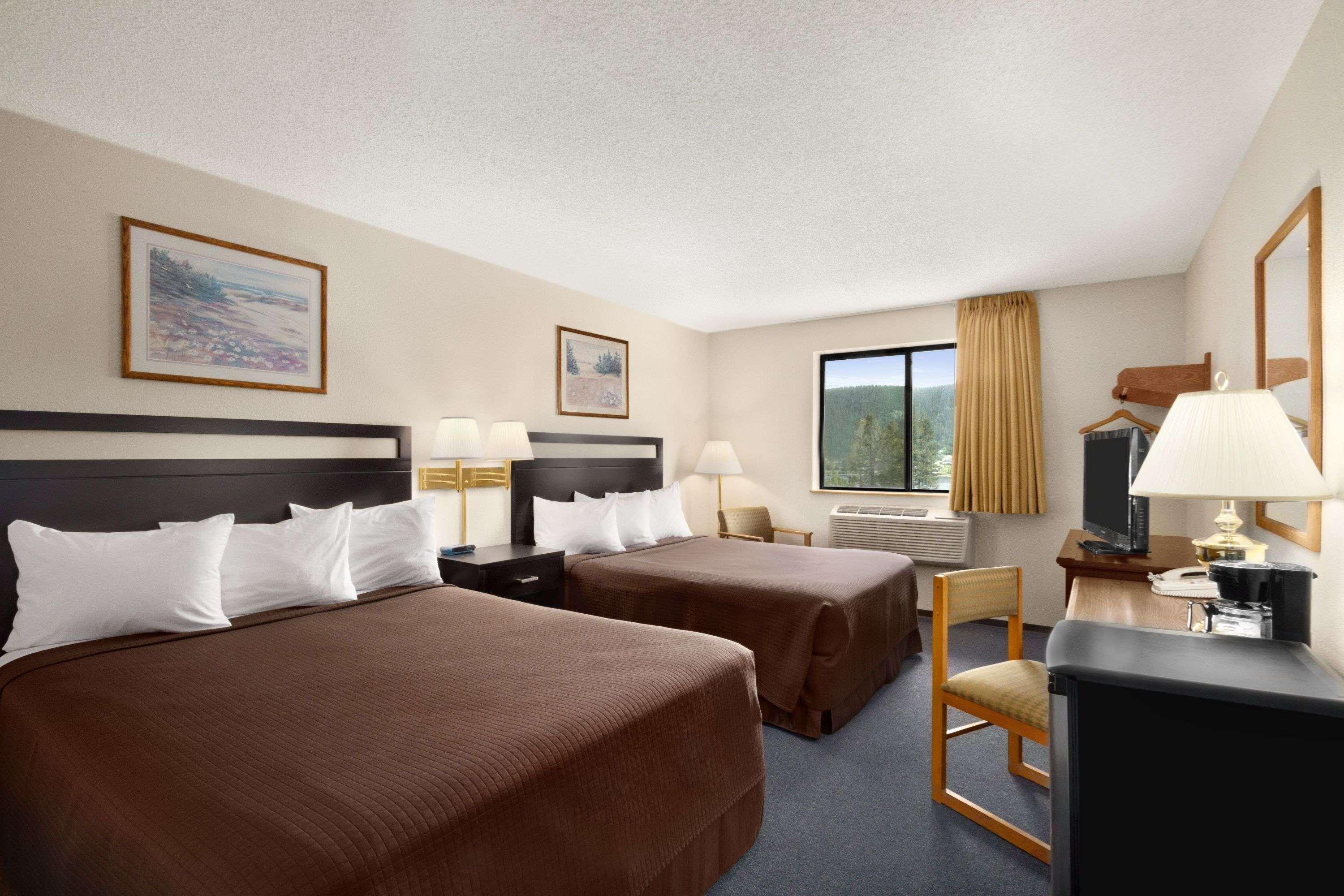 Super 8 By Wyndham Williams Lake Bc Exterior photo