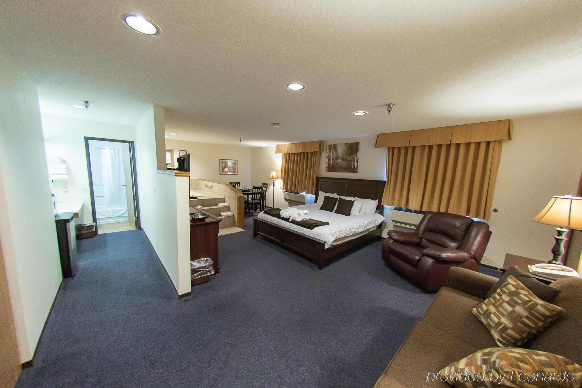 Super 8 By Wyndham Williams Lake Bc Exterior photo