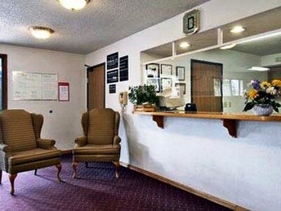 Super 8 By Wyndham Williams Lake Bc Interior photo